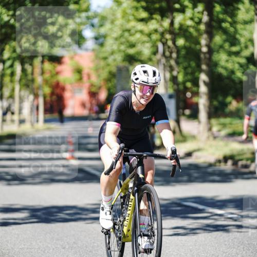 09.08.2026 - GEWOBA Citytriathlon Bremen Michael Burmester http://msf.ph/oto/9949602 09.08.2026 12:54:48 Radfahren 541, 596, 623, 695, 733, 744, 935, 1118, 1142 meine-sportfotos.de