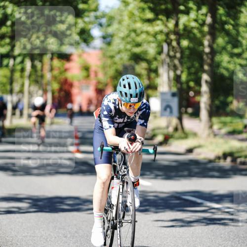 09.08.2026 - GEWOBA Citytriathlon Bremen Michael Burmester http://msf.ph/oto/9949610 09.08.2026 12:55:02 Radfahren 565, 568, 745, 839, 911 meine-sportfotos.de