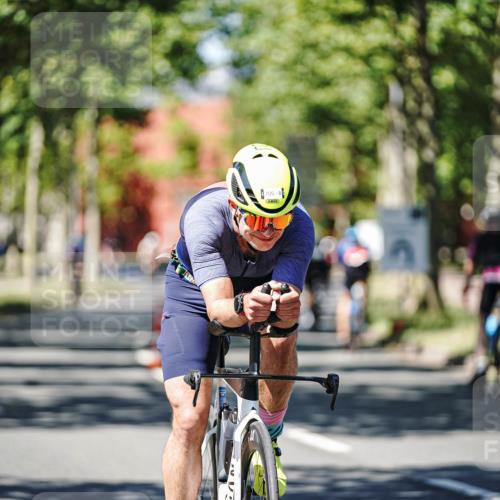 09.08.2026 - GEWOBA Citytriathlon Bremen Michael Burmester http://msf.ph/oto/9949627 09.08.2026 12:55:19 Radfahren 565, 705, 743, 789, 911, 930, 970 meine-sportfotos.de