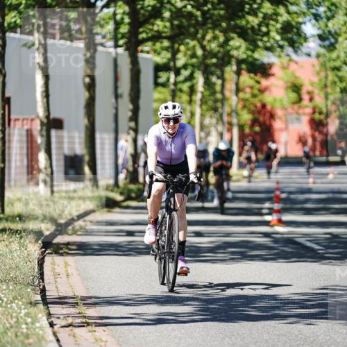 09.08.2026 - GEWOBA Citytriathlon Bremen Michael Burmester http://msf.ph/oto/9949629 09.08.2026 12:55:26 Radfahren 705, 789, 918, 930, 938, 960, 1111, 1131, 1147 meine-sportfotos.de