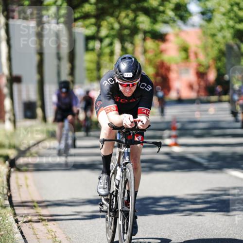 09.08.2026 - GEWOBA Citytriathlon Bremen Michael Burmester http://msf.ph/oto/9949637 09.08.2026 12:55:31 Radfahren 653, 675, 705, 872, 918, 930, 938, 948, 960, 1111, 1131, 1147 meine-sportfotos.de