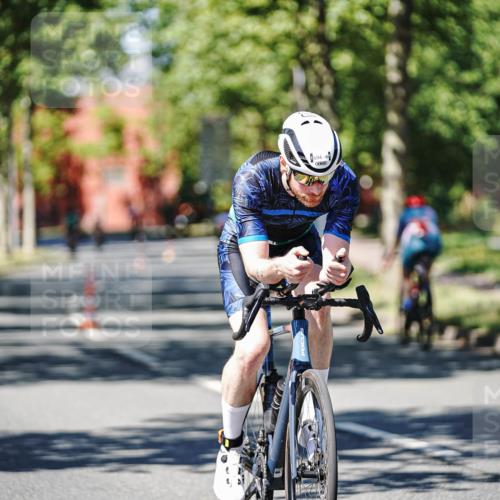 09.08.2026 - GEWOBA Citytriathlon Bremen Michael Burmester http://msf.ph/oto/9949650 09.08.2026 12:55:38 Radfahren 653, 675, 694, 872, 918, 938, 948, 960, 1111, 1131, 1147 meine-sportfotos.de