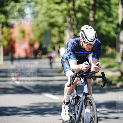 09.08.2026 - GEWOBA Citytriathlon Bremen Michael Burmester http://msf.ph/oto/9949651 09.08.2026 12:55:38 Radfahren 653, 675, 694, 872, 918, 938, 948, 960, 1111, 1131, 1147 meine-sportfotos.de