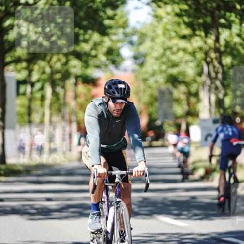 09.08.2026 - GEWOBA Citytriathlon Bremen Michael Burmester http://msf.ph/oto/9949652 09.08.2026 12:55:39 Radfahren 653, 675, 694, 872, 918, 938, 948, 960, 1111, 1131, 1146, 1147 meine-sportfotos.de