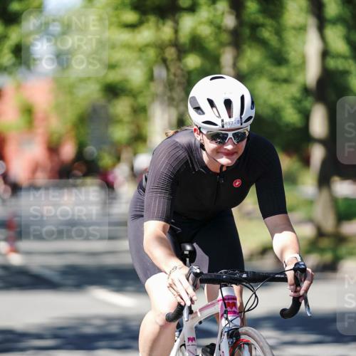 09.08.2026 - GEWOBA Citytriathlon Bremen Michael Burmester http://msf.ph/oto/9949661 09.08.2026 12:55:56 Radfahren 612, 667, 763, 783, 897, 1005, 1146, 1156 meine-sportfotos.de