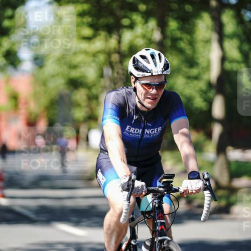 09.08.2026 - GEWOBA Citytriathlon Bremen Michael Burmester http://msf.ph/oto/9949668 09.08.2026 12:56:02 Radfahren 564, 612, 667, 763, 780, 783, 810, 819, 897, 1005, 1156 meine-sportfotos.de