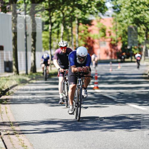 09.08.2026 - GEWOBA Citytriathlon Bremen Michael Burmester http://msf.ph/oto/9949669 09.08.2026 12:56:05 Radfahren 564, 612, 667, 763, 780, 810, 819, 897, 1005, 1126, 1156 meine-sportfotos.de