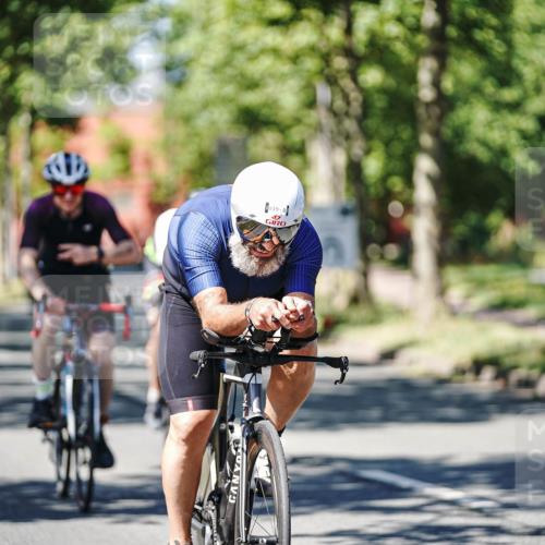 09.08.2026 - GEWOBA Citytriathlon Bremen Michael Burmester http://msf.ph/oto/9949671 09.08.2026 12:56:06 Radfahren 564, 612, 667, 763, 780, 810, 819, 897, 1005, 1126, 1156 meine-sportfotos.de