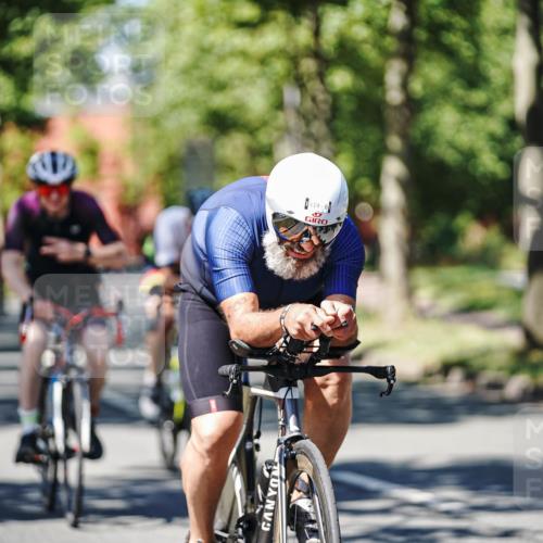 09.08.2026 - GEWOBA Citytriathlon Bremen Michael Burmester http://msf.ph/oto/9949672 09.08.2026 12:56:06 Radfahren 564, 612, 667, 763, 780, 810, 819, 897, 1005, 1126, 1156 meine-sportfotos.de