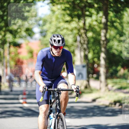 09.08.2026 - GEWOBA Citytriathlon Bremen Michael Burmester http://msf.ph/oto/9949687 09.08.2026 12:56:17 Radfahren 564, 664, 671, 673, 759, 780, 810, 819, 912, 1017, 1126 meine-sportfotos.de