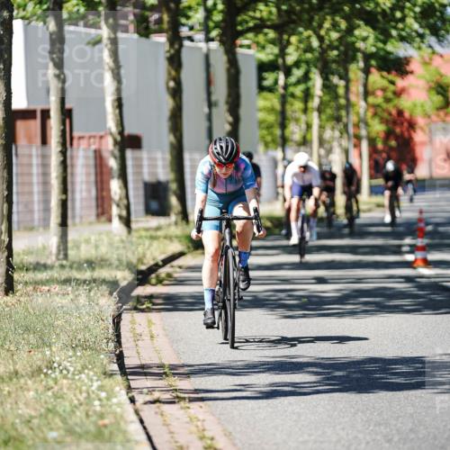 09.08.2026 - GEWOBA Citytriathlon Bremen Michael Burmester http://msf.ph/oto/9949689 09.08.2026 12:56:19 Radfahren 564, 664, 671, 673, 759, 780, 810, 819, 912, 1017, 1126 meine-sportfotos.de