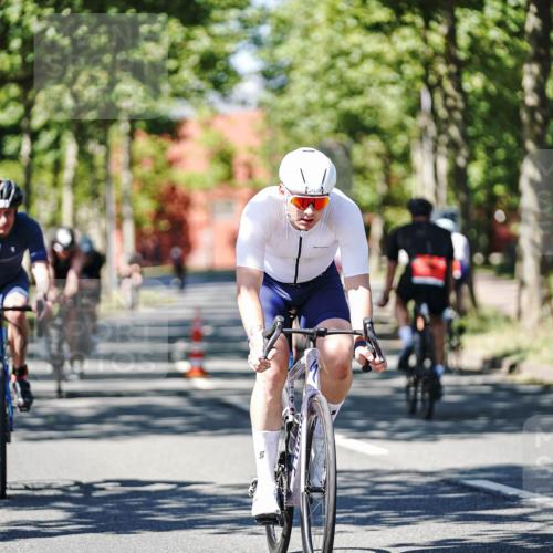 09.08.2026 - GEWOBA Citytriathlon Bremen Michael Burmester http://msf.ph/oto/9949693 09.08.2026 12:56:22 Radfahren 664, 671, 673, 759, 912, 1017, 1113, 1126 meine-sportfotos.de