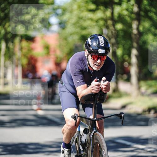 09.08.2026 - GEWOBA Citytriathlon Bremen Michael Burmester http://msf.ph/oto/9949700 09.08.2026 12:56:25 Radfahren 664, 671, 673, 759, 774, 871, 902, 912, 1017, 1113 meine-sportfotos.de