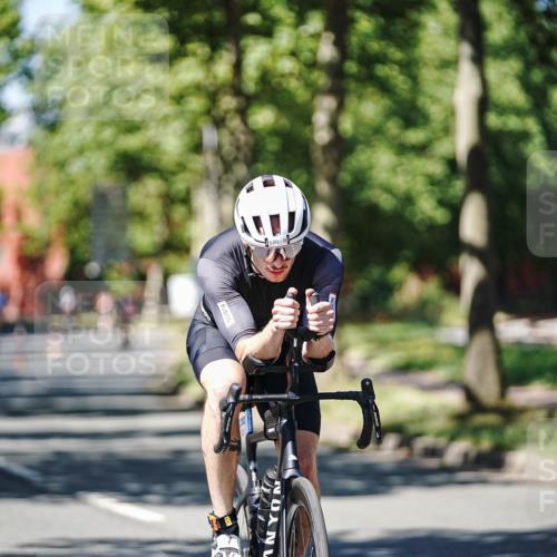 09.08.2026 - GEWOBA Citytriathlon Bremen Michael Burmester http://msf.ph/oto/9949724 09.08.2026 12:56:57 Radfahren 601, 620, 637, 696, 740, 767, 896, 1012 meine-sportfotos.de