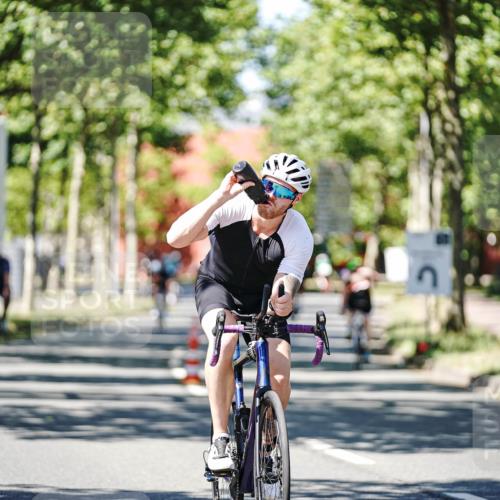 09.08.2026 - GEWOBA Citytriathlon Bremen Michael Burmester http://msf.ph/oto/9949745 09.08.2026 12:57:16 Radfahren 586, 696, 766, 806, 838, 844, 886, 896, 972, 1109 meine-sportfotos.de