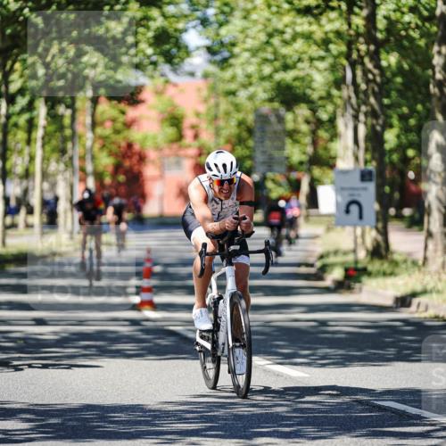 09.08.2026 - GEWOBA Citytriathlon Bremen Michael Burmester http://msf.ph/oto/9949754 09.08.2026 12:57:25 Radfahren 586, 603, 701, 702, 806, 834, 838, 858, 886, 982 meine-sportfotos.de