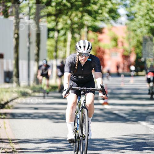 09.08.2026 - GEWOBA Citytriathlon Bremen Michael Burmester http://msf.ph/oto/9949770 09.08.2026 12:57:41 Radfahren 627, 701, 702, 707, 834, 888, 1136, 1153 meine-sportfotos.de