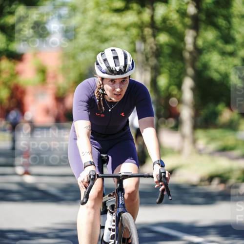 09.08.2026 - GEWOBA Citytriathlon Bremen Michael Burmester http://msf.ph/oto/9949786 09.08.2026 12:57:53 Radfahren 548, 627, 707, 711, 718, 809, 888, 919, 954, 998, 1121, 1136 meine-sportfotos.de