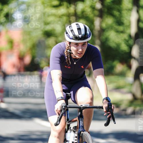 09.08.2026 - GEWOBA Citytriathlon Bremen Michael Burmester http://msf.ph/oto/9949787 09.08.2026 12:57:53 Radfahren 548, 627, 707, 711, 718, 809, 888, 919, 954, 998, 1121, 1136 meine-sportfotos.de