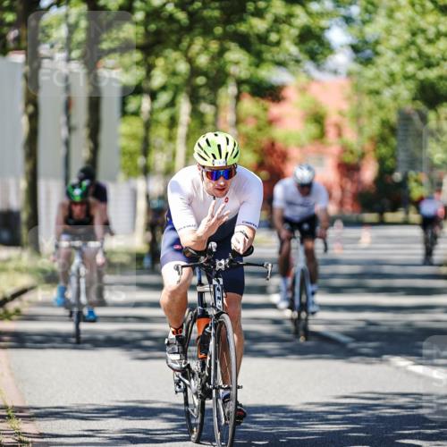 09.08.2026 - GEWOBA Citytriathlon Bremen Michael Burmester http://msf.ph/oto/9949791 09.08.2026 12:57:57 Radfahren 548, 602, 625, 707, 711, 718, 809, 919, 931, 943, 954, 998, 1003, 1121, 1136 meine-sportfotos.de