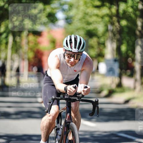 09.08.2026 - GEWOBA Citytriathlon Bremen Michael Burmester http://msf.ph/oto/9949797 09.08.2026 12:58:01 Radfahren 548, 602, 625, 711, 718, 809, 919, 931, 943, 954, 998, 1003, 1121 meine-sportfotos.de