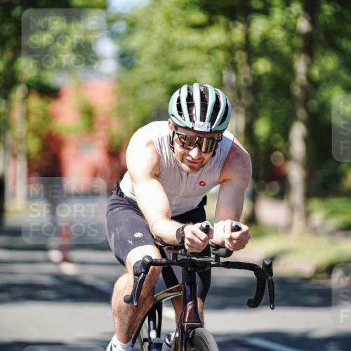 09.08.2026 - GEWOBA Citytriathlon Bremen Michael Burmester http://msf.ph/oto/9949798 09.08.2026 12:58:01 Radfahren 548, 602, 625, 711, 718, 809, 919, 931, 943, 954, 998, 1003, 1121 meine-sportfotos.de
