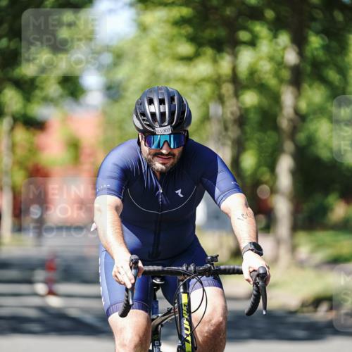 09.08.2026 - GEWOBA Citytriathlon Bremen Michael Burmester http://msf.ph/oto/9949803 09.08.2026 12:58:05 Radfahren 548, 578, 602, 625, 711, 718, 809, 919, 931, 943, 954, 976, 998, 1003, 1121, 1154 meine-sportfotos.de