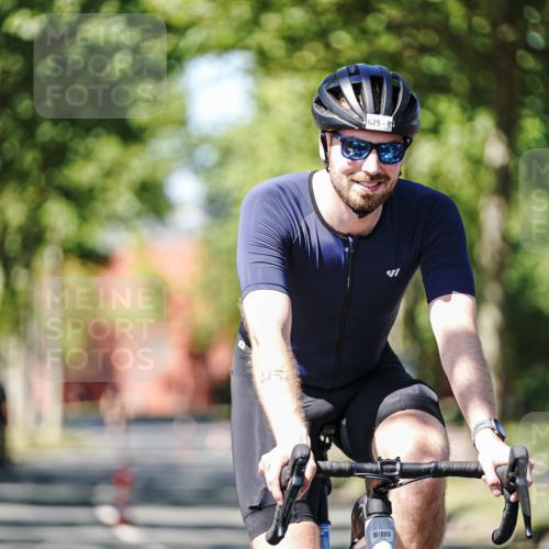 09.08.2026 - GEWOBA Citytriathlon Bremen Michael Burmester http://msf.ph/oto/9949808 09.08.2026 12:58:08 Radfahren 548, 578, 602, 625, 651, 718, 931, 943, 976, 998, 1003, 1121, 1154 meine-sportfotos.de