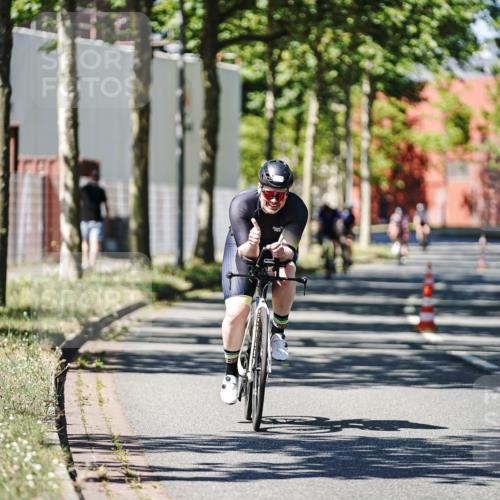 09.08.2026 - GEWOBA Citytriathlon Bremen Michael Burmester http://msf.ph/oto/9949822 09.08.2026 12:58:26 Radfahren 651, 796, 798, 876, 968 meine-sportfotos.de