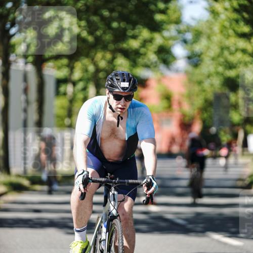 09.08.2026 - GEWOBA Citytriathlon Bremen Michael Burmester http://msf.ph/oto/9949856 09.08.2026 12:59:15 Radfahren 588, 656, 672, 693, 732, 1115 meine-sportfotos.de