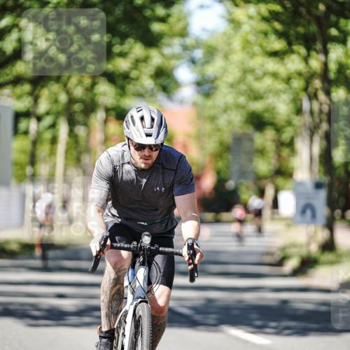 09.08.2026 - GEWOBA Citytriathlon Bremen Michael Burmester http://msf.ph/oto/9949860 09.08.2026 12:59:24 Radfahren 635, 693, 732, 805, 1115 meine-sportfotos.de