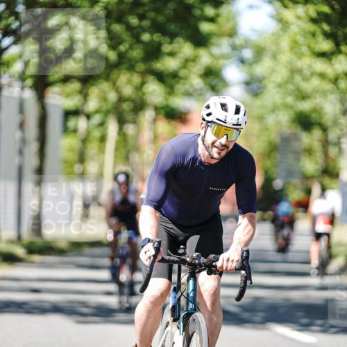 09.08.2026 - GEWOBA Citytriathlon Bremen Michael Burmester http://msf.ph/oto/9949868 09.08.2026 12:59:40 Radfahren 635, 658, 712, 800, 817, 923 meine-sportfotos.de