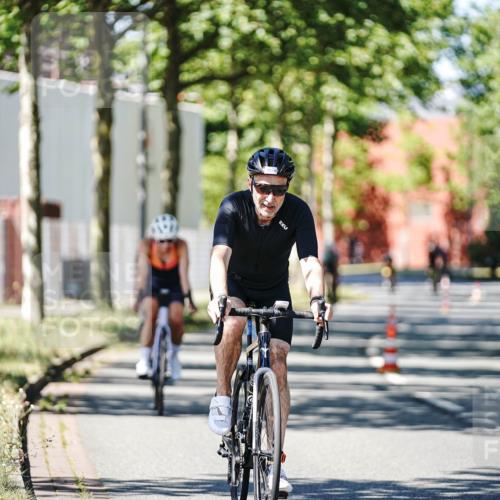 09.08.2026 - GEWOBA Citytriathlon Bremen Michael Burmester http://msf.ph/oto/9949877 09.08.2026 12:59:49 Radfahren 543, 712, 800, 817, 923, 942, 951, 956 meine-sportfotos.de