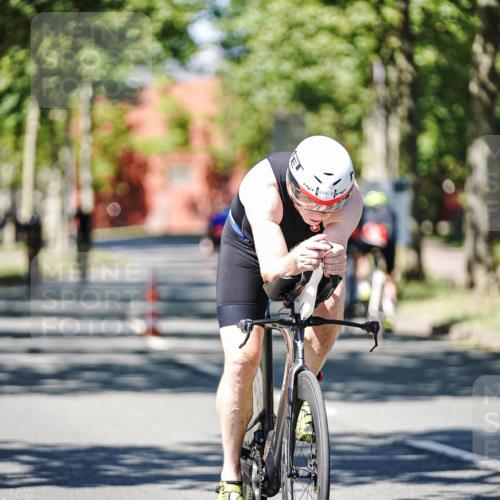 09.08.2026 - GEWOBA Citytriathlon Bremen Michael Burmester http://msf.ph/oto/9949887 09.08.2026 12:59:53 Radfahren 543, 771, 800, 817, 923, 942, 951, 956, 1159 meine-sportfotos.de