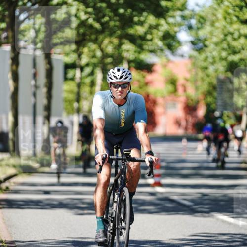 09.08.2026 - GEWOBA Citytriathlon Bremen Michael Burmester http://msf.ph/oto/9949890 09.08.2026 12:59:55 Radfahren 543, 771, 800, 849, 923, 942, 951, 956, 1159 meine-sportfotos.de