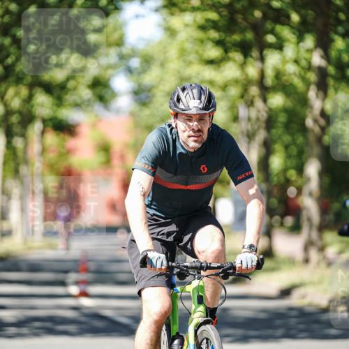 09.08.2026 - GEWOBA Citytriathlon Bremen Michael Burmester http://msf.ph/oto/9949896 09.08.2026 12:59:59 Radfahren 543, 771, 800, 849, 942, 951, 956, 1159 meine-sportfotos.de