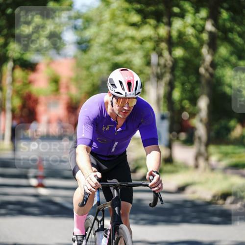 09.08.2026 - GEWOBA Citytriathlon Bremen Michael Burmester http://msf.ph/oto/9949900 09.08.2026 13:00:07 Radfahren 543, 674, 771, 849, 1159 meine-sportfotos.de