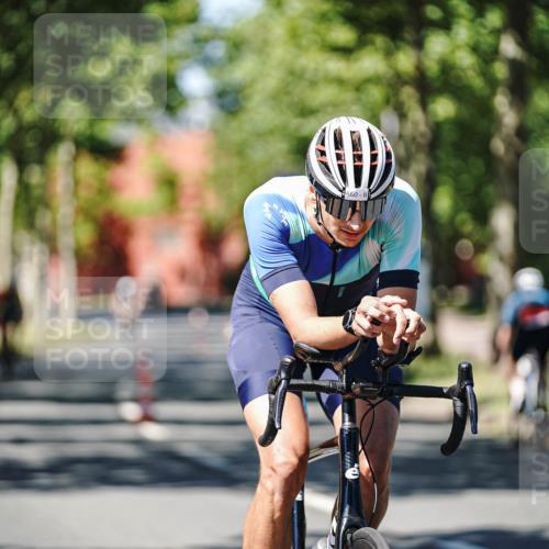 09.08.2026 - GEWOBA Citytriathlon Bremen Michael Burmester http://msf.ph/oto/9949909 09.08.2026 13:00:16 Radfahren 660, 661, 674, 753, 1128 meine-sportfotos.de