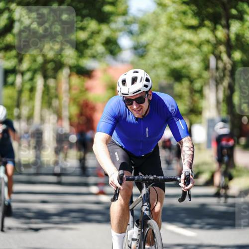 09.08.2026 - GEWOBA Citytriathlon Bremen Michael Burmester http://msf.ph/oto/9949922 09.08.2026 13:00:31 Radfahren 621, 633, 649, 660, 661, 700, 720, 753, 915, 1010, 1123 meine-sportfotos.de