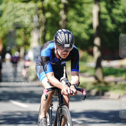 09.08.2026 - GEWOBA Citytriathlon Bremen Michael Burmester http://msf.ph/oto/9949951 09.08.2026 13:00:51 Radfahren 870, 933, 940, 989, 1004, 1104, 1107 meine-sportfotos.de