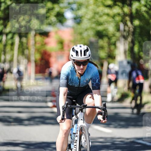 09.08.2026 - GEWOBA Citytriathlon Bremen Michael Burmester http://msf.ph/oto/9949954 09.08.2026 13:01:00 Radfahren 558, 644, 785, 843, 944, 1004, 1107 meine-sportfotos.de