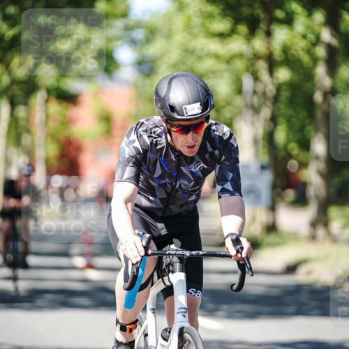 09.08.2026 - GEWOBA Citytriathlon Bremen Michael Burmester http://msf.ph/oto/9949986 09.08.2026 13:01:30 Radfahren 551, 556, 631, 666, 669, 690, 714, 775, 801, 854, 859, 862, 878, 991, 1140 meine-sportfotos.de