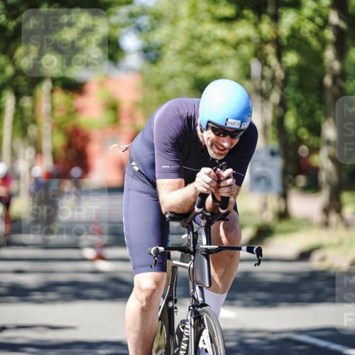 09.08.2026 - GEWOBA Citytriathlon Bremen Michael Burmester http://msf.ph/oto/9950023 09.08.2026 13:01:58 Radfahren 546, 610, 729, 731, 746, 764, 813, 831, 887, 889, 957, 1125 meine-sportfotos.de
