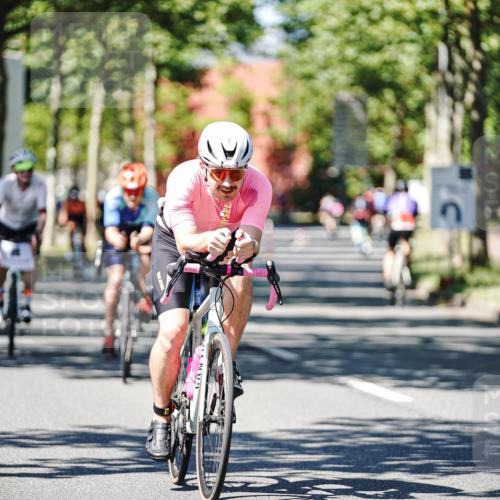 09.08.2026 - GEWOBA Citytriathlon Bremen Michael Burmester http://msf.ph/oto/9950027 09.08.2026 13:02:01 Radfahren 546, 610, 731, 764, 813, 887, 889, 957, 1125 meine-sportfotos.de