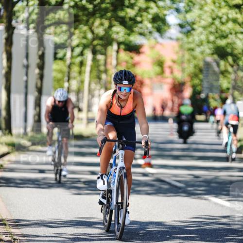 09.08.2026 - GEWOBA Citytriathlon Bremen Michael Burmester http://msf.ph/oto/9950037 09.08.2026 13:02:05 Radfahren 546, 610, 629, 731, 813, 887, 889, 890, 957, 1125 meine-sportfotos.de