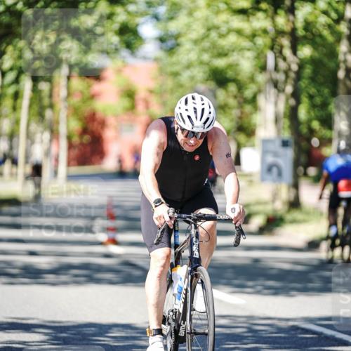 09.08.2026 - GEWOBA Citytriathlon Bremen Michael Burmester http://msf.ph/oto/9950040 09.08.2026 13:02:07 Radfahren 546, 610, 629, 731, 813, 887, 889, 890, 957, 1125 meine-sportfotos.de