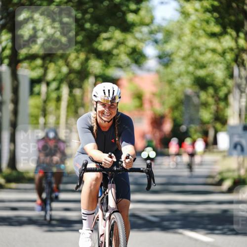 09.08.2026 - GEWOBA Citytriathlon Bremen Michael Burmester http://msf.ph/oto/9950062 09.08.2026 13:02:31 Radfahren 607, 614, 632, 676, 691, 723, 791, 873, 966, 1007, 1011, 1020 meine-sportfotos.de