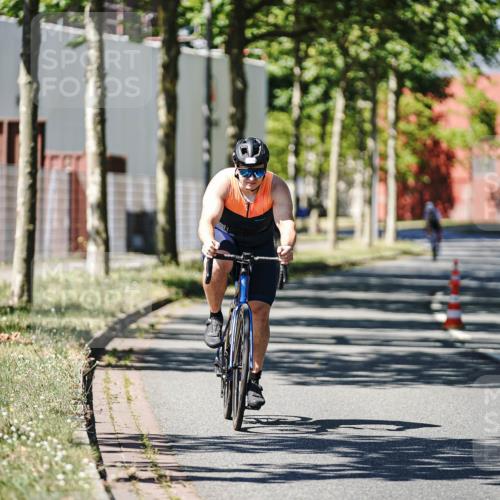 09.08.2026 - GEWOBA Citytriathlon Bremen Michael Burmester http://msf.ph/oto/9950096 09.08.2026 13:02:51 Radfahren 549, 597, 654, 681, 691, 1105 meine-sportfotos.de