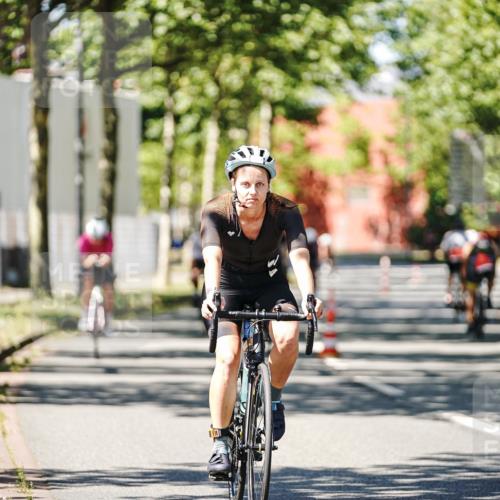 09.08.2026 - GEWOBA Citytriathlon Bremen Michael Burmester http://msf.ph/oto/9950124 09.08.2026 13:03:27 Radfahren 591, 616, 703, 735, 768, 885, 945, 985, 1106 meine-sportfotos.de