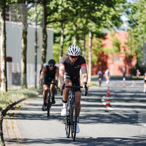 09.08.2026 - GEWOBA Citytriathlon Bremen Michael Burmester http://msf.ph/oto/9950142 09.08.2026 13:03:44 Radfahren 575, 591, 616, 646, 698, 721, 769, 793, 835, 891, 974, 1106, 1122, 1157 meine-sportfotos.de